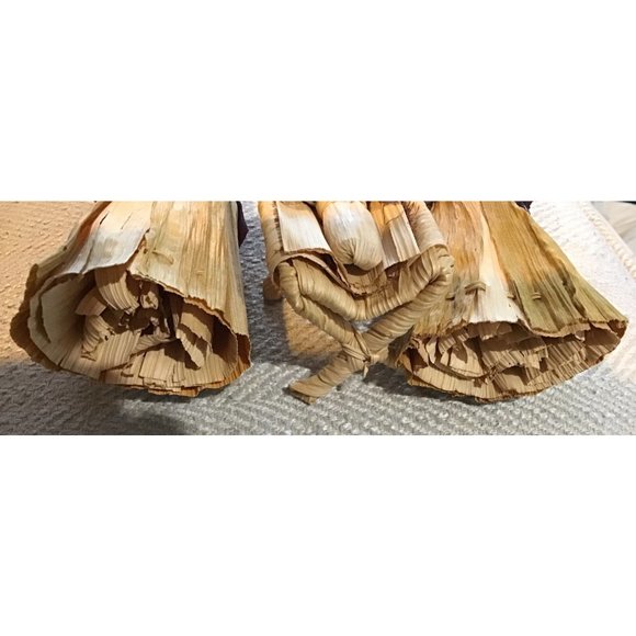 3 Piece Nativity Scene made of Paper 6” H - Picture 4 of 4